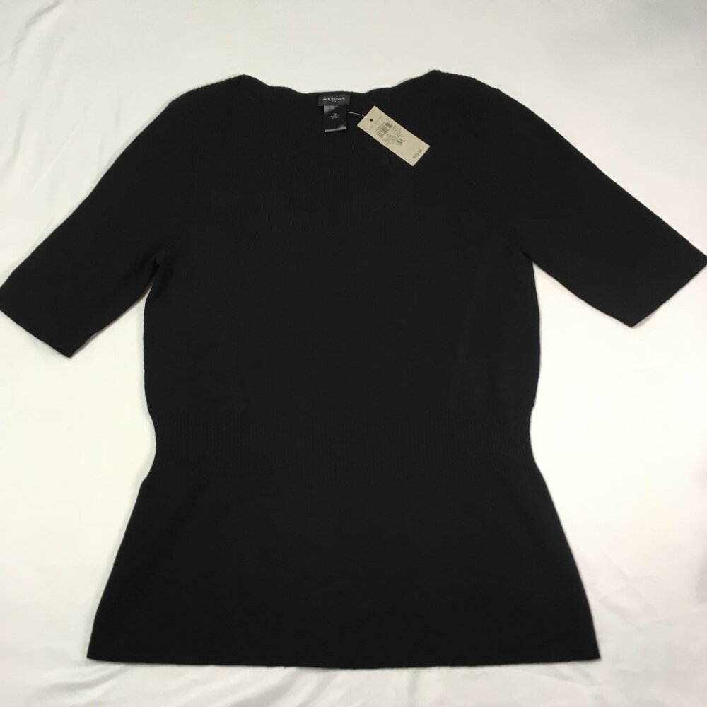 NWT Ann Taylor Black Short Sleeve Sweater w/Ribbed Boat Neck & Waist Detail Sz M